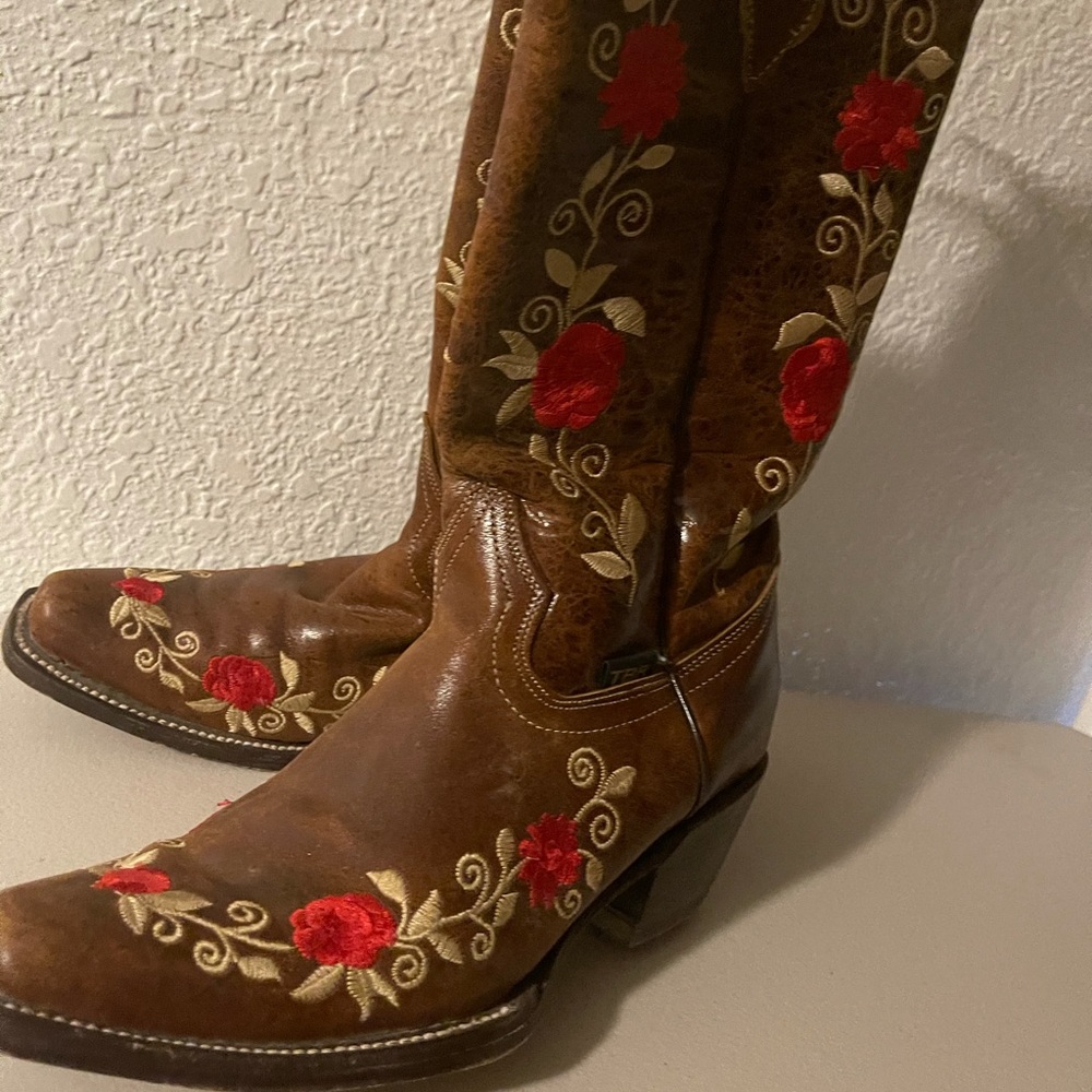 Texas boot ranch - Picture 1 of 3
